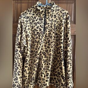 CHEETAH FLEECE COVER UP. SIZE XL-1X